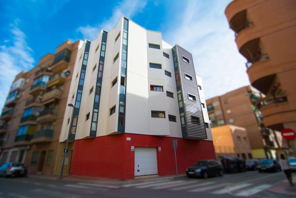 Apartamentos 16:9 Playa Suites Almería Eksteriør billede